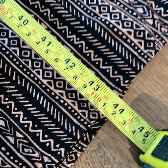 S Dex Flowing Long Backless Dress Black and Tan - Picture 4 of 7